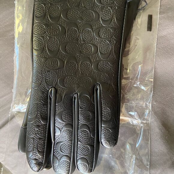 Coach leather gloves for women 6.5 - Picture 2 of 4